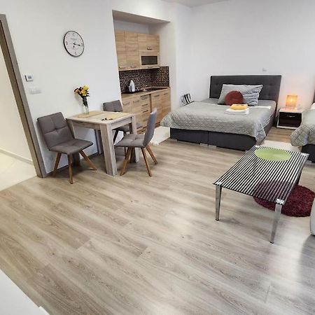 Apartman Praha Apartment Bagian luar foto